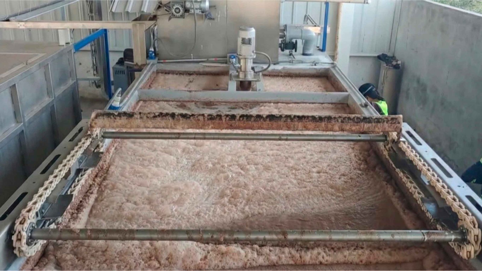 Sistema de flotación para tratamiento de agua